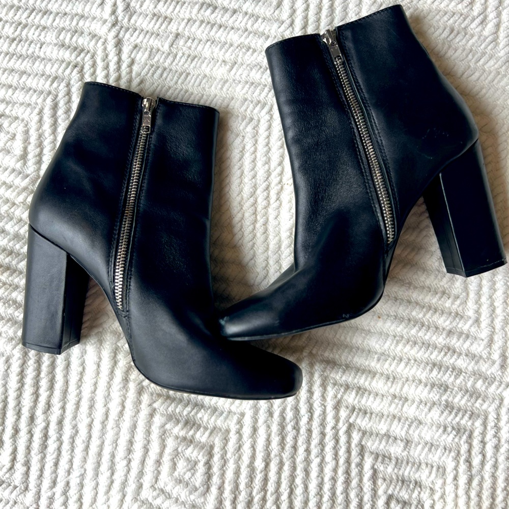 Steve Madden black leather pixie bootie